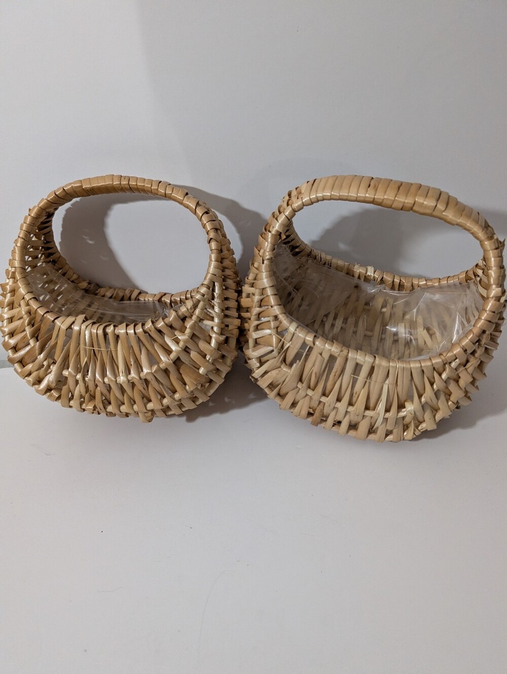 Set of two wicker baskets